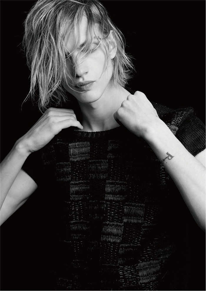 高冷风欧美意境男大图