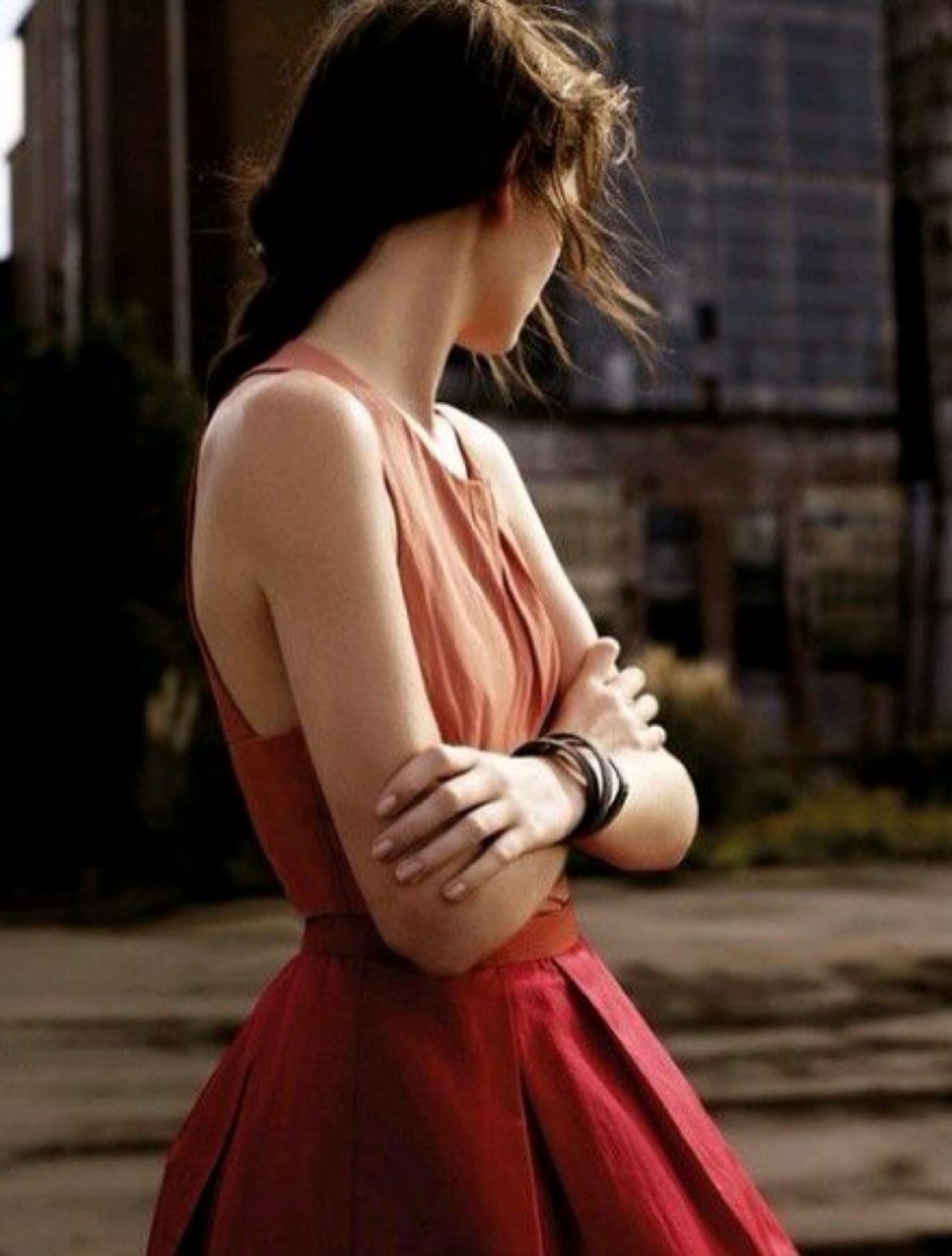 欧美意境女生艺术手机壁纸