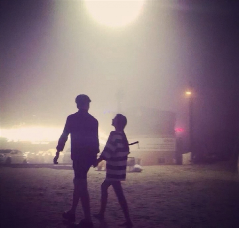 欧美意境情侣创意手机壁纸