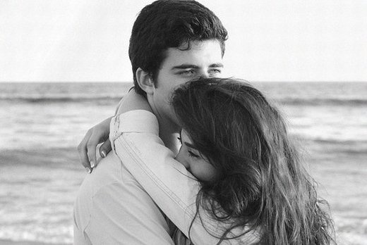 非主流唯美欧美情侣甜蜜黑白大图