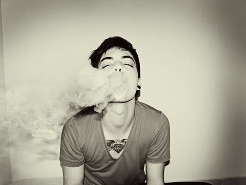 个性伤感欧美男生黑白空间素材图片