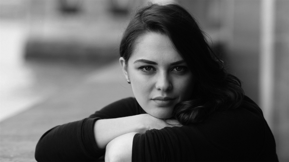 高清壁纸欧美范女生黑白图集