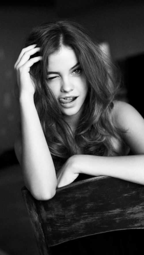 时尚黑白欧美模特伤感图片