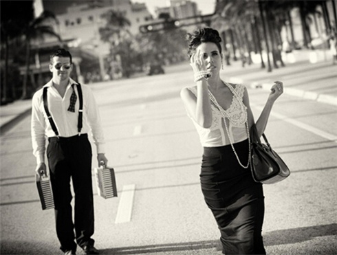 复古经典欧美风格黑白婚纱照图片