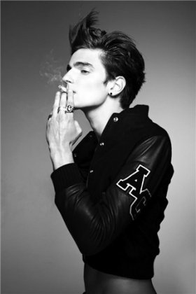 颓废欧美范男帅哥创意手机壁纸