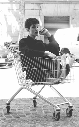 颓废欧美范男帅哥创意手机壁纸