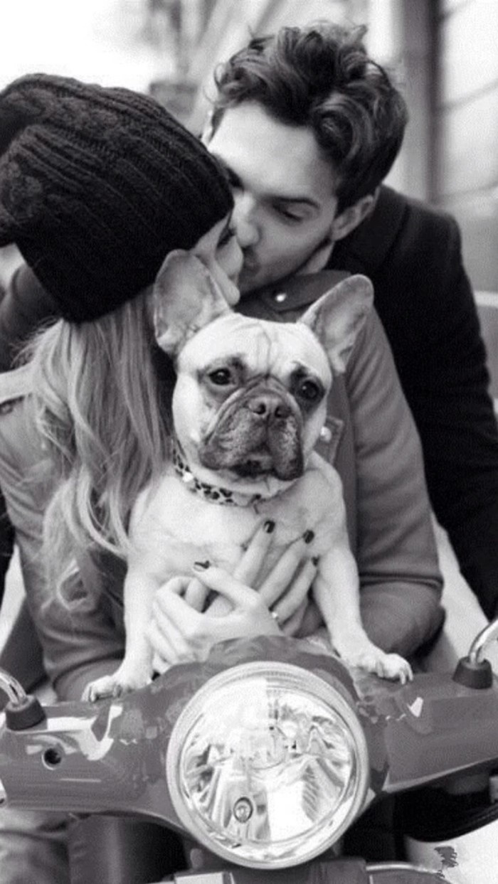 甜蜜非主流欧美情侣黑白壁纸