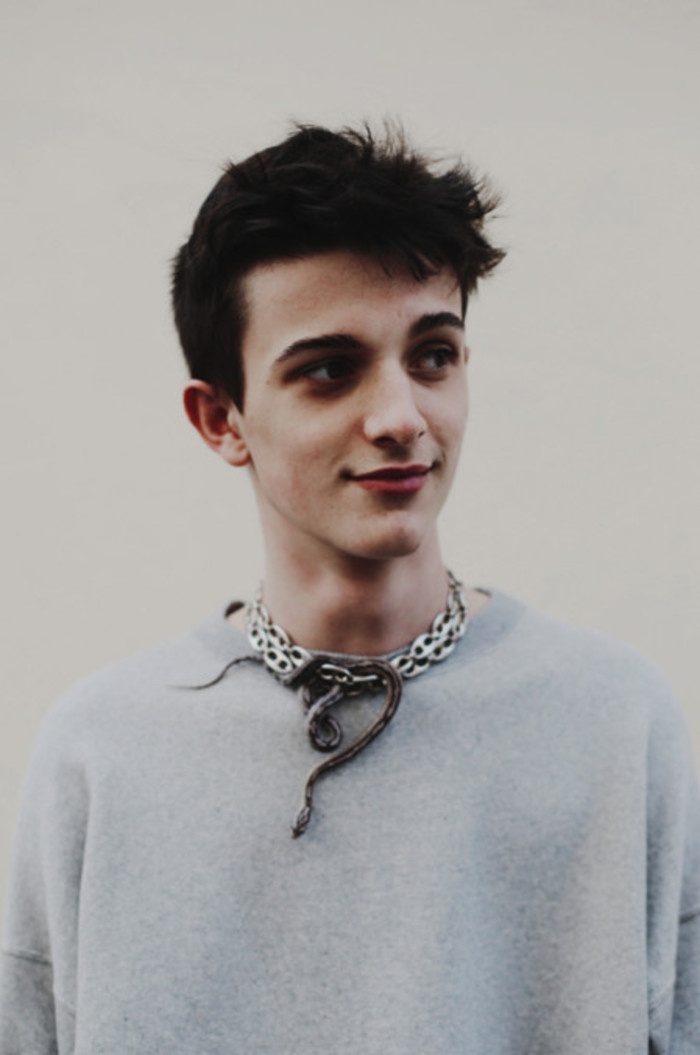 潮流男生欧美风发型图片