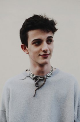 潮流男生欧美风发型图片