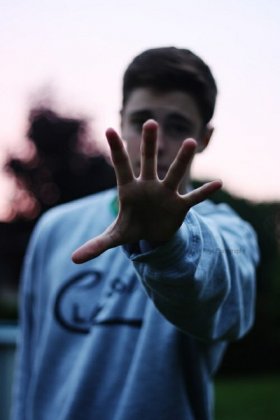 悲伤非主流欧美男生个性壁纸