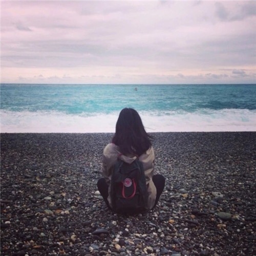 唯美意境欧美女生背影头像图片