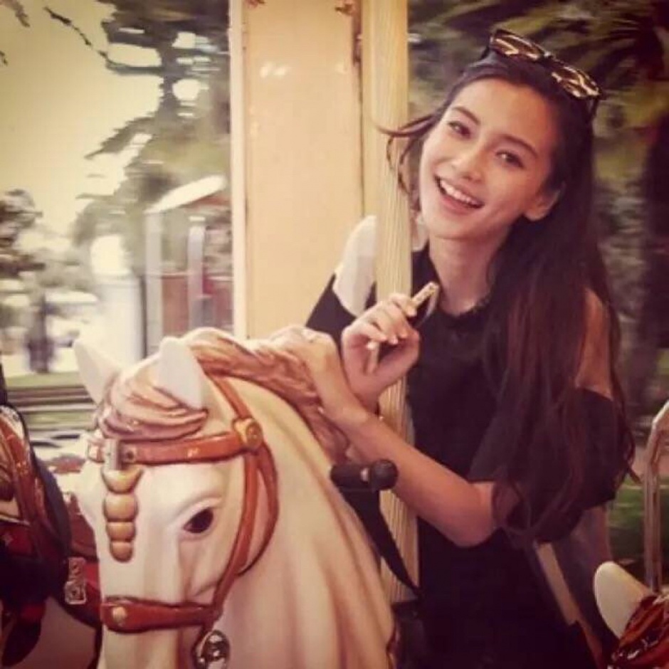 时尚靓女欧美范个性图片