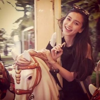 时尚靓女欧美范个性图片