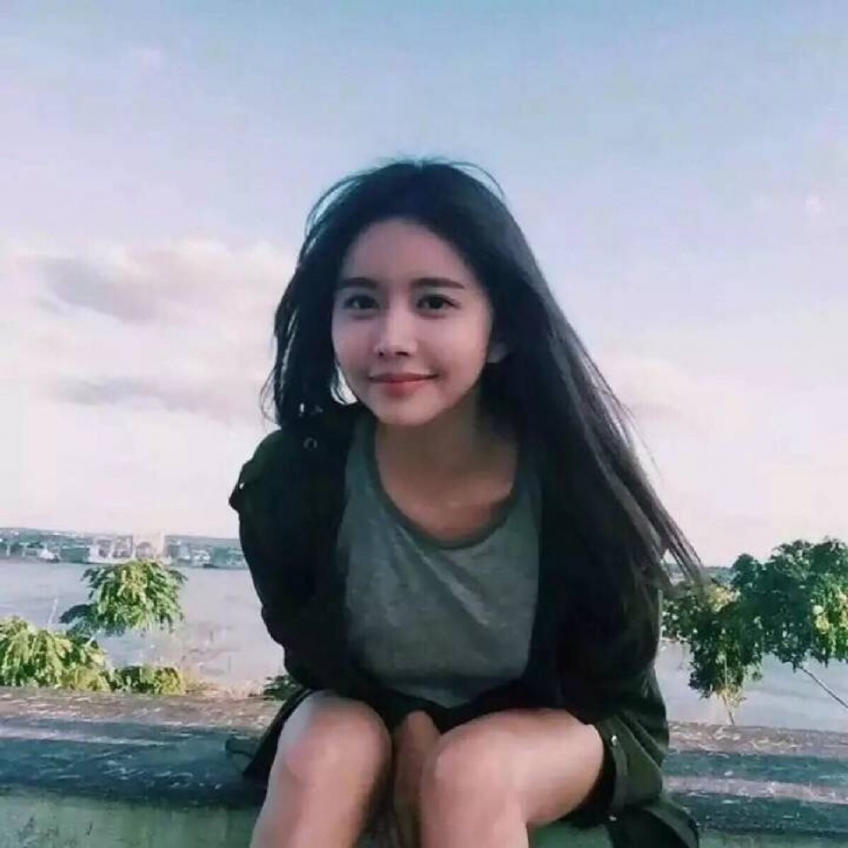 时尚靓女欧美范个性图片