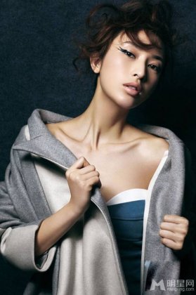 女演员张俪复古魅惑猫眼妆图片