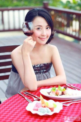 电视剧演员杨童舒私密度假照