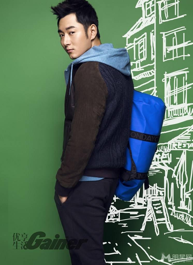 甄嬛传的演员李东学时尚穿搭写真