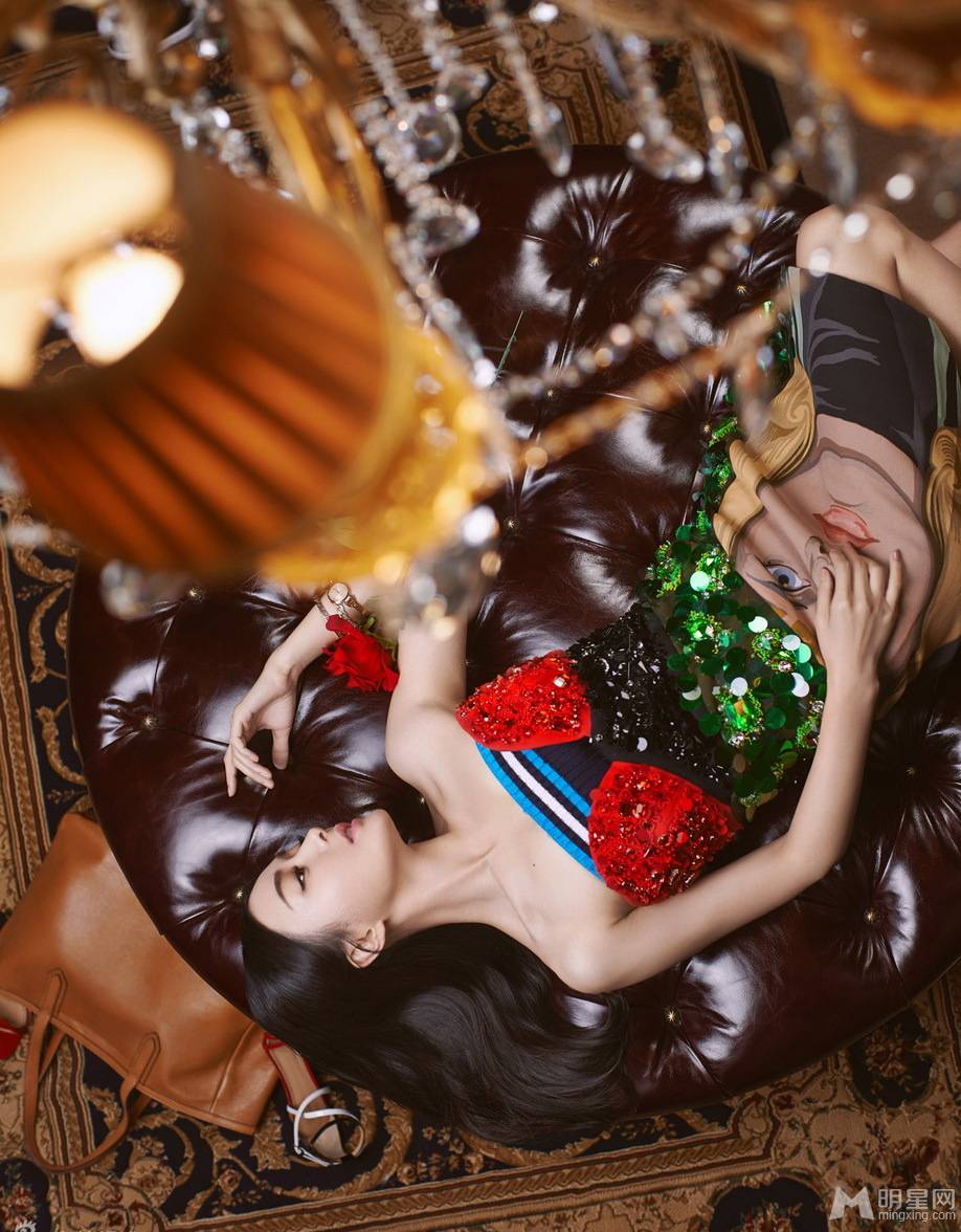 中国女演员秦岚华丽照片曝光