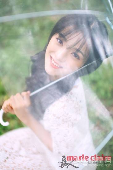 中国女星王瑞子小清新户外写真
