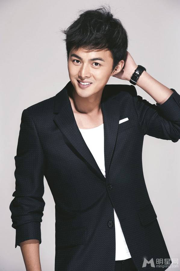 演员叶祖新玩转嬉皮绅士图片