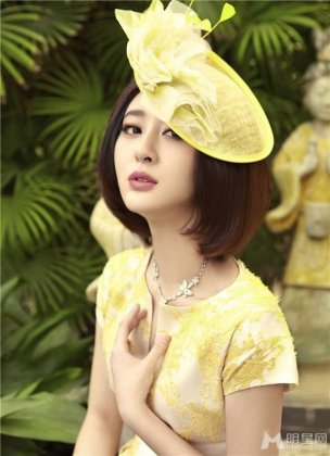 女明星甘露化身美仙子的图片