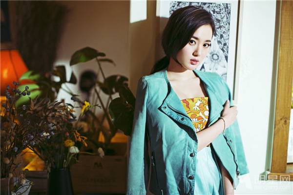 女演员江铠同唯美写真图片