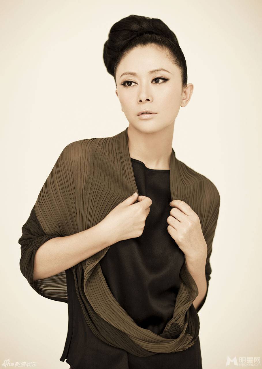 火流星演员张恒冬日温暖写真