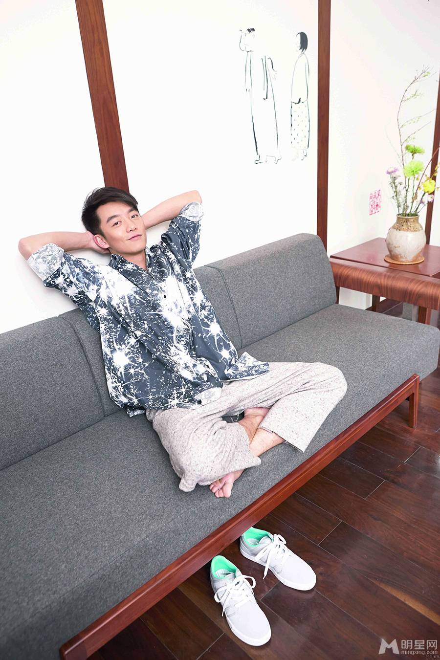 离婚前规则演员郑恺变身时尚暖男