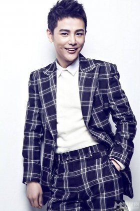 演员孙坚时尚帅气写真照片