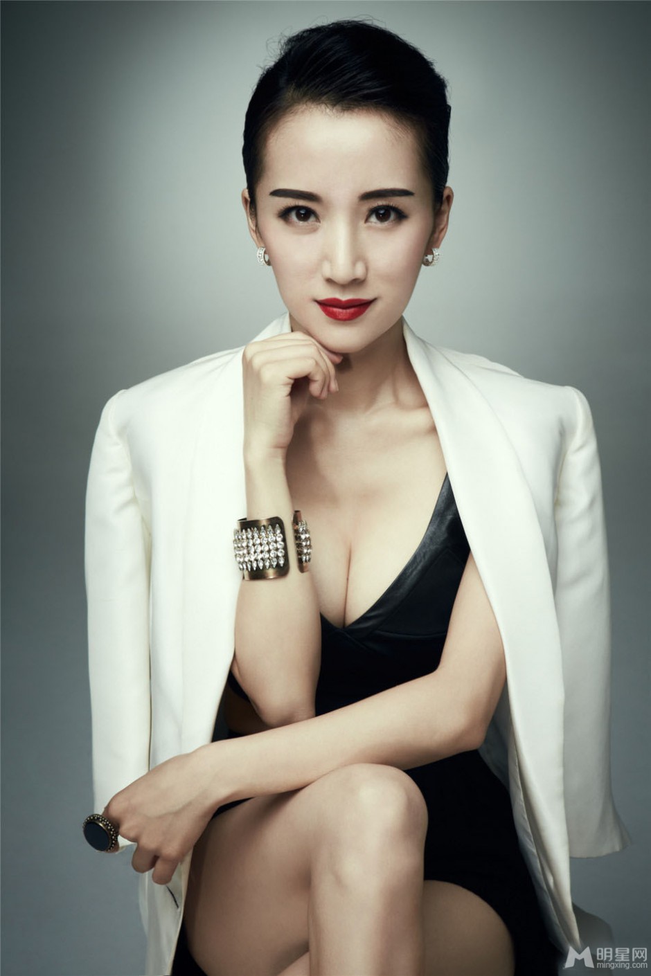 李念最新时尚性感照片曝光