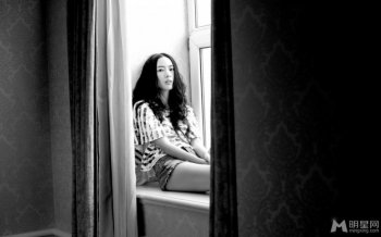 中国女星童谣黑白写真图片