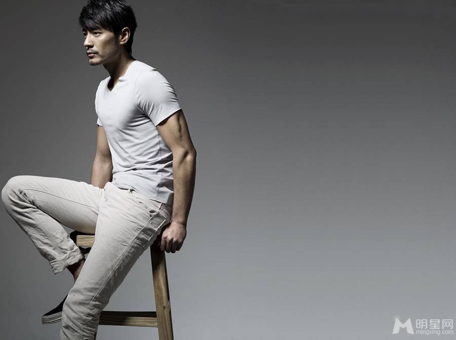 影视演员李光洁最新型男写真