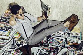 演员周一围时尚英伦范写真照片