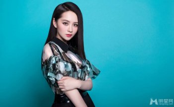 孤芳不自赏演员邓莎时尚优雅写真