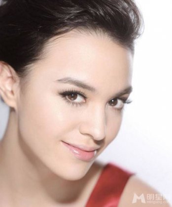 中法混血美女张榕容高清写真