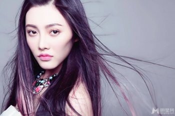 女演员管乐娇俏可爱高清大图