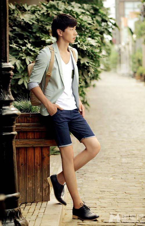 中国男模特张亮时尚街拍大片