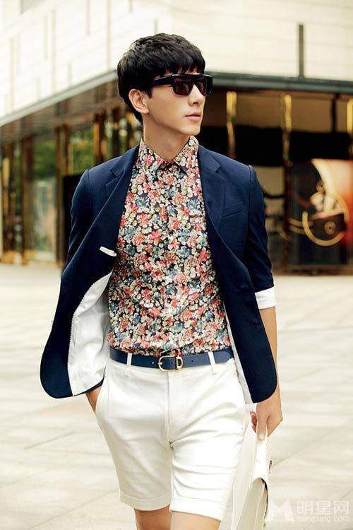 中国男模特张亮时尚街拍大片