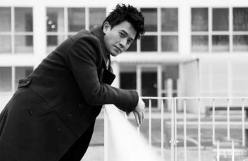 男明星蒋毅复古风黑白写真