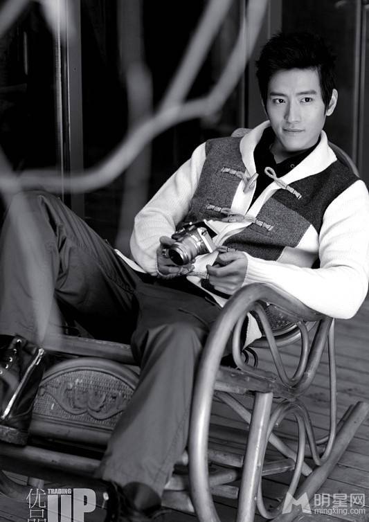 男明星张峻宁帅气写真图片