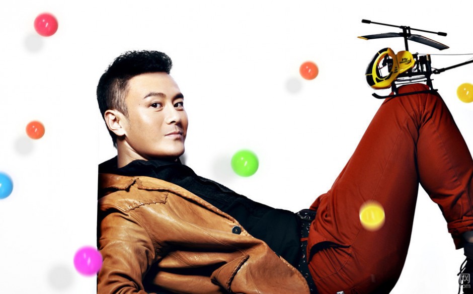 男明星李解帅气搞怪写真图片