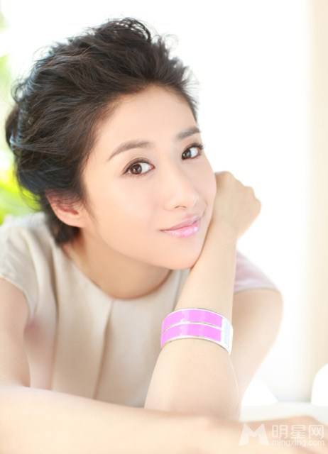 魅力气质明星刘思彤唯美温馨写真