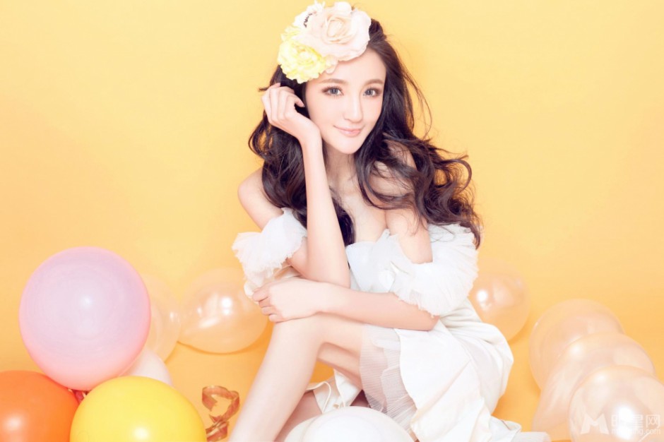 明星刘雨欣甜美可人写真图片