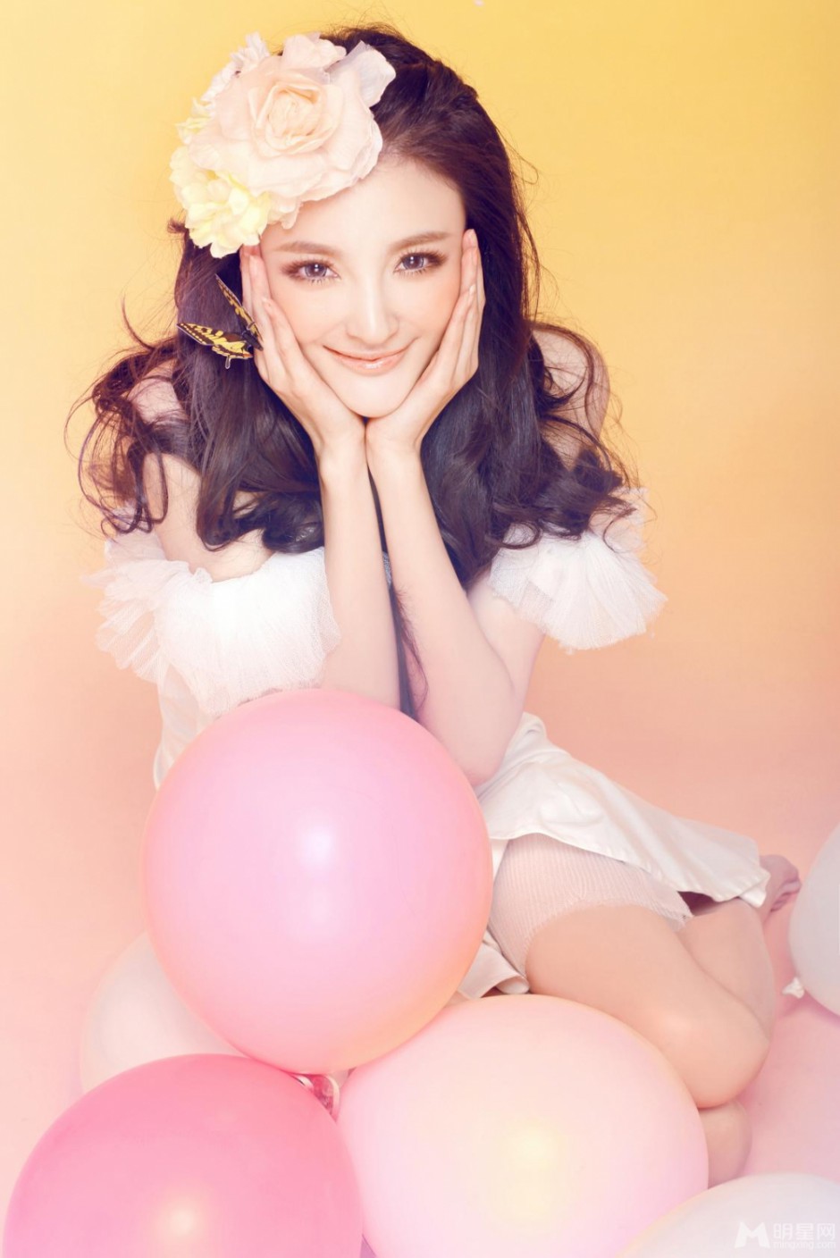 明星刘雨欣甜美可人写真图片