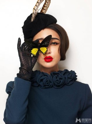 明星张歆艺贵妇造型惊艳写真