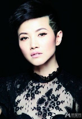 大陆女演员颜丙燕妩媚写真图片