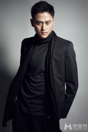 男明星王鹏凯帅气发型图片