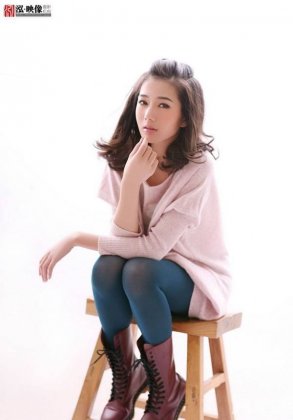内地清纯玉女彭杨时尚写真