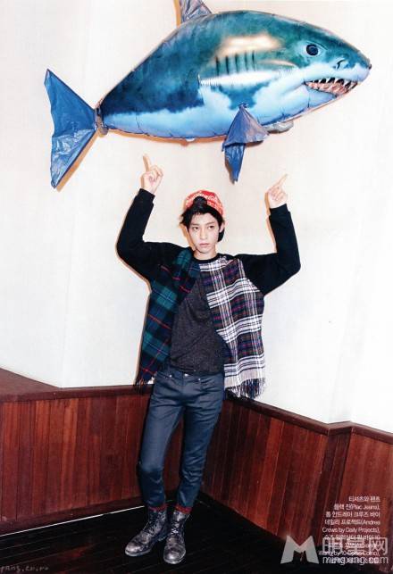 韩国帅气男明星郑俊英写真集