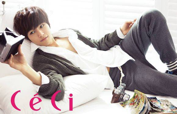 韩国男星金明洙帅气写真图片